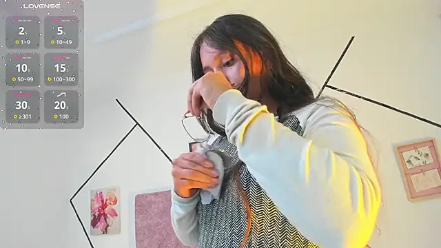 Julieta Lein  online show from 12-04-25, 10:40