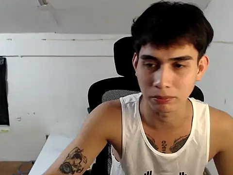 DecentGUy04 online show from 11-20-25, 05:56