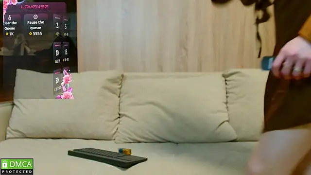 EmilieLong online show from 11-29-25, 02:42