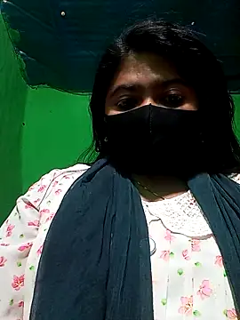 Snapshot of Small_girls chatting on 11-20-25, 05:23 Small girls online show from 11-20-25, 05:23