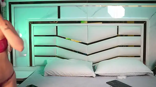 Snapshot of luciana_agudelo chatting on 12-16-25, 07:19 luciana agudelo online show from 12-16-25, 07:19