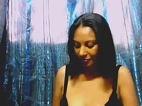 Snapshot of indian_spice_girl chatting on 11-25-25, 07:08 indian spice girl online show from 11-25-25, 07:08