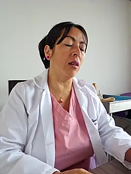 Snapshot of JustSamantha_ chatting on 12-04-25, 01:20 JustSamantha online show from 12-04-25, 01:20