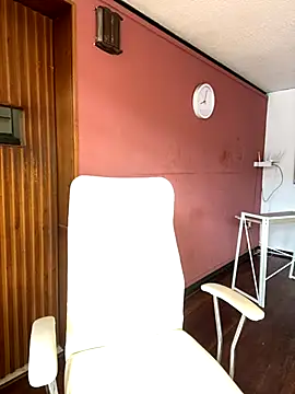 Snapshot of KyliePinkk_ chatting on 11-26-25, 01:34 KyliePinkk online show from 11-26-25, 01:34