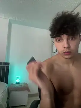 Snapshot of RossStrom chatting on 03-02-26, 02:13 RossStrom online show from 03-02-26, 02:13