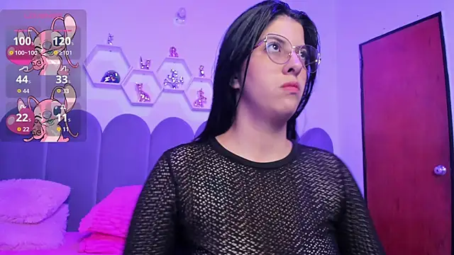 Snapshot of lunagomez24 chatting on 12-14-25, 02:50 lunagomez24 online show from 12-14-25, 02:50