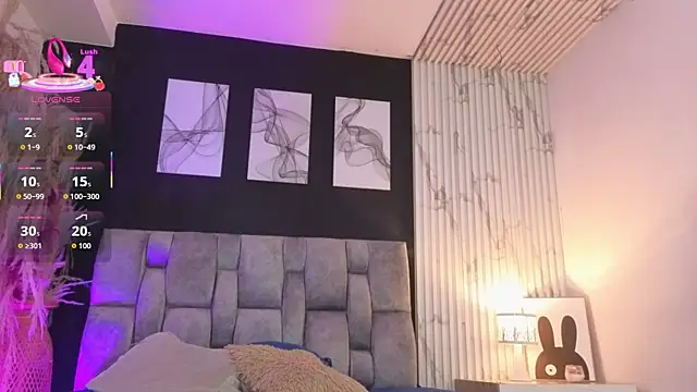 dahianae   online show from 11-28-25, 03:53