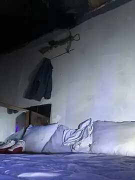 Snapshot of Alltheway2321 chatting on 12-16-25, 05:23 Alltheway2321 online show from 12-16-25, 05:23