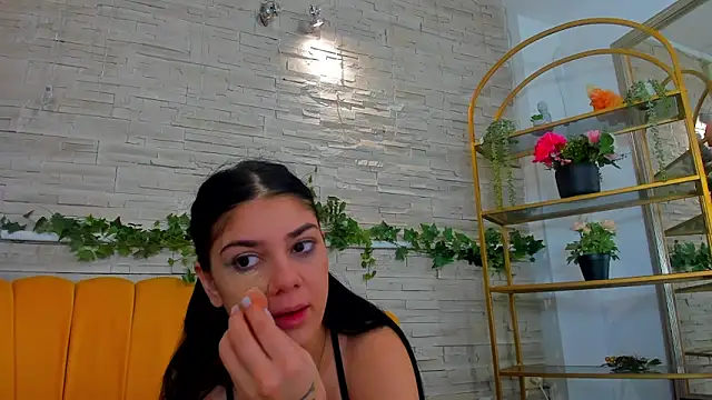 SerennaNoir online show from 12-22-25, 05:37