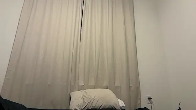 Snapshot of sethhtx713 chatting on 12-15-25, 06:28 sethhtx713 online show from 12-15-25, 06:28