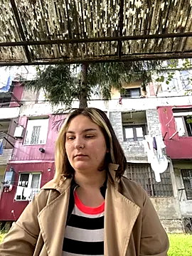 Snapshot of Burlesk_Katerina chatting on 11-20-25, 09:20 Burlesk Katerina online show from 11-20-25, 09:20