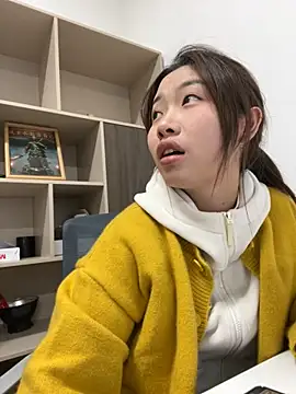 Snapshot of GYYoo chatting on 11-29-25, 04:37 GYYoo online show from 11-29-25, 04:37