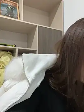 Snapshot of GYYoo chatting on 12-04-25, 07:06 GYYoo online show from 12-04-25, 07:06