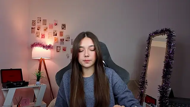 Snapshot of Vexorine chatting on 01-08-26, 07:16 Vexorine online show from 01-08-26, 07:16