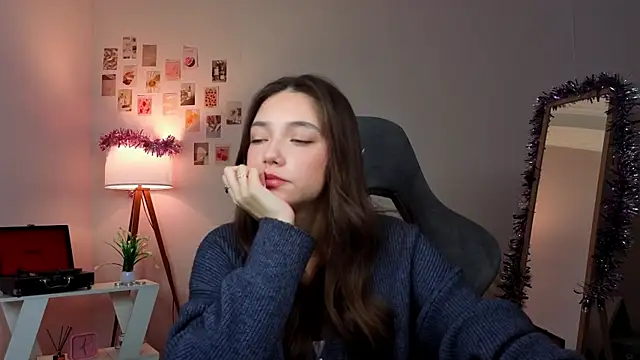 Snapshot of Vexorine chatting on 01-10-26, 08:21 Vexorine online show from 01-10-26, 08:21