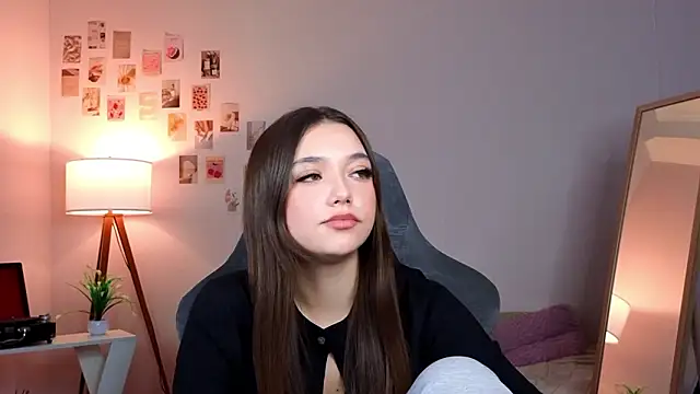 Snapshot of Vexorine chatting on 02-05-26, 05:39 Vexorine online show from 02-05-26, 05:39