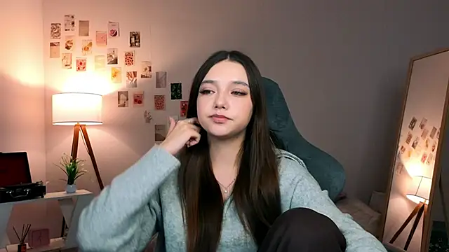 Snapshot of Vexorine chatting on 02-25-26, 08:18 Vexorine online show from 02-25-26, 08:18