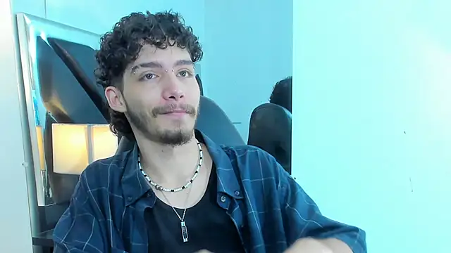 Snapshot of JojoBraando chatting on 11-26-25, 10:44 JojoBraando online show from 11-26-25, 10:44