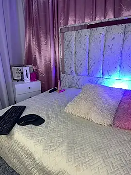 luna-fire online show from 04-01-26, 02:56