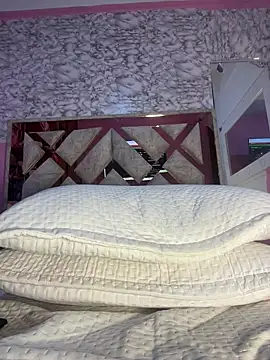 Snapshot of valeryfox__ chatting on 11-27-25, 11:34 valeryfox online show from 11-27-25, 11:34