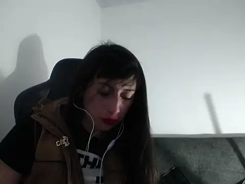 luisa homes online show from 12-18-25, 11:00