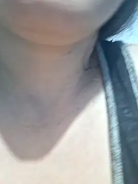 Snapshot of vanezassssss chatting on 02-18-26, 03:02 vanezassssss online show from 02-18-26, 03:02