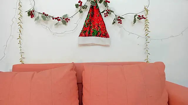 Snapshot of madison_jones_ chatting on 11-27-25, 08:44 madison jones online show from 11-27-25, 08:44