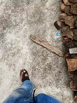 Snapshot of apka_rockstarr chatting on 12-14-25, 03:23 apka rockstarr online show from 12-14-25, 03:23