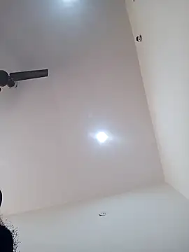 Snapshot of Lovely_girl- chatting on 11-21-25, 07:51 Lovely girl- online show from 11-21-25, 07:51