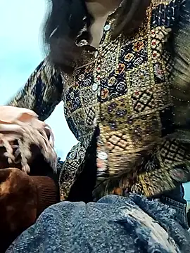 Snapshot of Lovely_girl- chatting on 12-19-25, 06:20 Lovely girl- online show from 12-19-25, 06:20