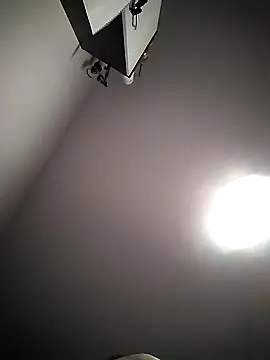 Snapshot of Vlasta23 chatting on 02-14-26, 04:42 Vlasta23 online show from 02-14-26, 04:42