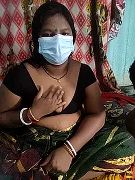 Snapshot of Desicouple1706 chatting on 11-24-25, 06:02 Desicouple1706 online show from 11-24-25, 06:02