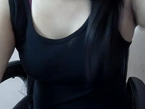 radhika nar online show from 11-28-25, 04:04