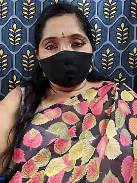 Soni-queen online show from 11-21-25, 04:38