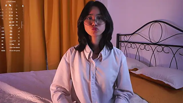 Snapshot of StaciaBratz chatting on 11-21-25, 07:01 StaciaBratz online show from 11-21-25, 07:01