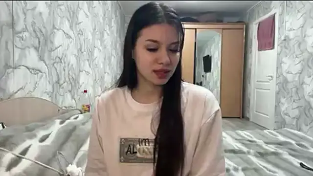 Snapshot of Phantom_Gallactic chatting on 12-04-25, 08:45 Phantom Gallactic online show from 12-04-25, 08:45