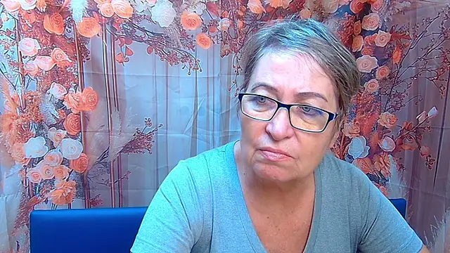 Snapshot of OlgaLuck chatting on 11-24-25, 06:35 OlgaLuck online show from 11-24-25, 06:35