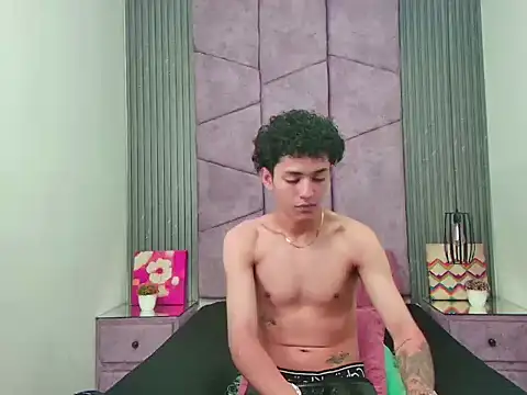 Snapshot of JackCooperr chatting on 01-12-26, 12:54 JackCooperr online show from 01-12-26, 12:54