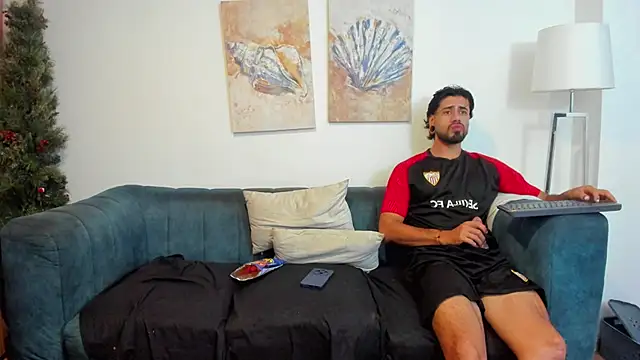 heteros curious online show from 03-19-26, 11:53