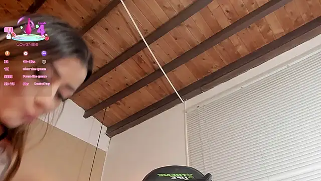 Snapshot of Lissa_abc chatting on 02-19-26, 07:10 Lissa abc online show from 02-19-26, 07:10