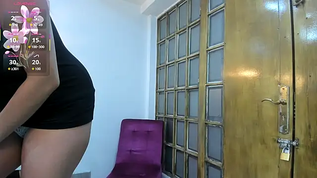 Snapshot of Mysterius_Woman chatting on 12-04-25, 12:58 Mysterius Woman online show from 12-04-25, 12:58