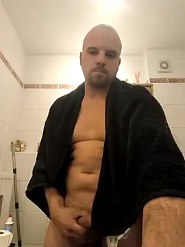 Phoenix2310 online show from 12-16-25, 09:53