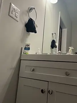 Snapshot of aquatoflora chatting on 11-24-25, 12:32 aquatoflora online show from 11-24-25, 12:32