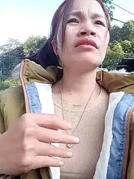 Snapshot of nangmo chatting on 12-15-25, 08:29 nangmo online show from 12-15-25, 08:29