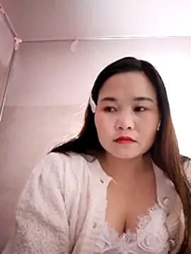 Snapshot of One-two22 chatting on 12-03-25, 12:25 One-two22 online show from 12-03-25, 12:25