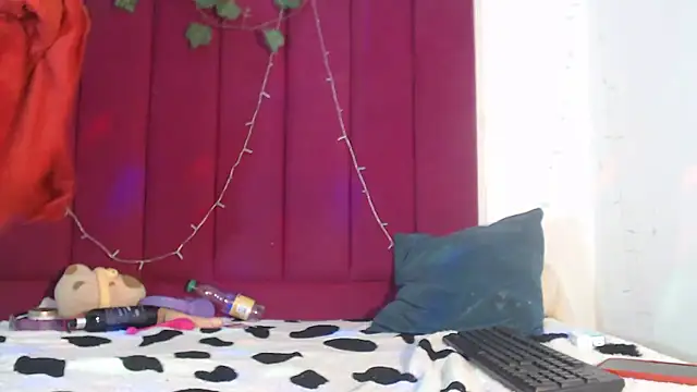 Tinyy Star online show from 01-17-26, 10:24