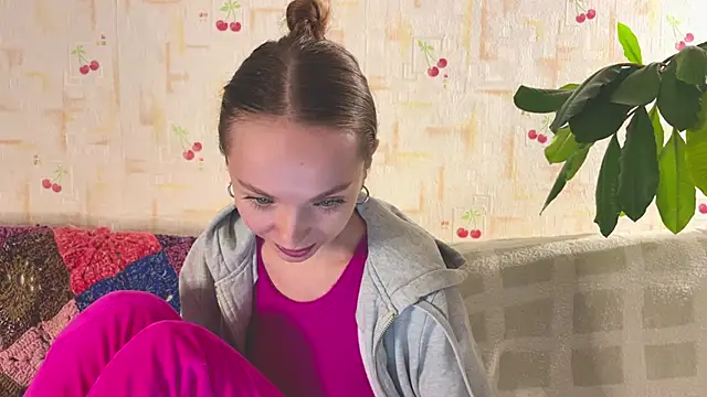 Snapshot of PaulaTisch chatting on 12-02-25, 03:07 PaulaTisch online show from 12-02-25, 03:07