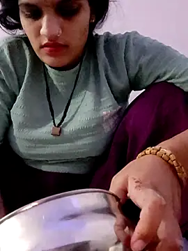 Snapshot of Hot_hania chatting on 12-04-25, 03:54 Hot hania online show from 12-04-25, 03:54