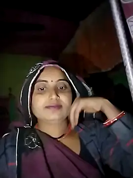 Snapshot of Pooja_hote chatting on 11-24-25, 03:12 Pooja hote online show from 11-24-25, 03:12