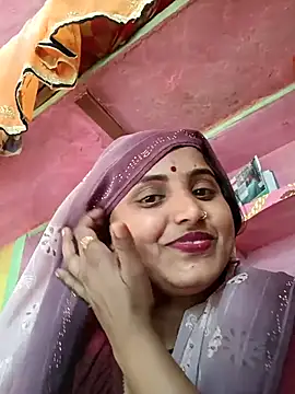 Snapshot of Pooja_hote chatting on 12-15-25, 09:13 Pooja hote online show from 12-15-25, 09:13